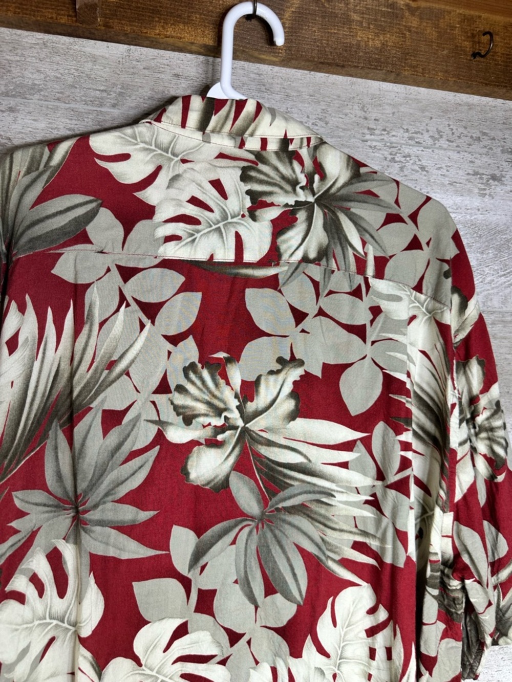 Vintage Pierre Cardin Hawaiian Shirt Mens XXL Red Floral Tropical Aloha Rayon - Picture 3 of 6
